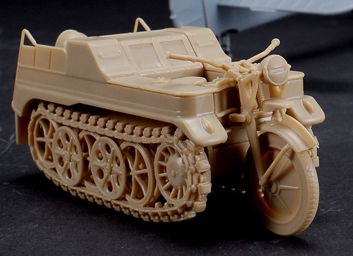 Zoukei-Mura SWPS01 Sd.Kfz 2 Kettenkrad 1/32 – image 5