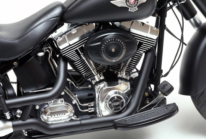 Tamiya 16041 Harley Davidson FLSTFB Fat Boy Lo 1/6 – immagine 5