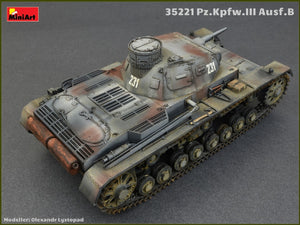 MiniArt 35221 Pz.Kpfw.III Ausf.B w/Crew 1/35 – image 5