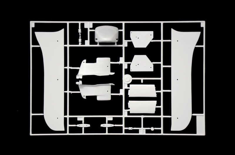 Italeri 4704 ALFA ROMEO 179 - 179C 1/12 – image 19