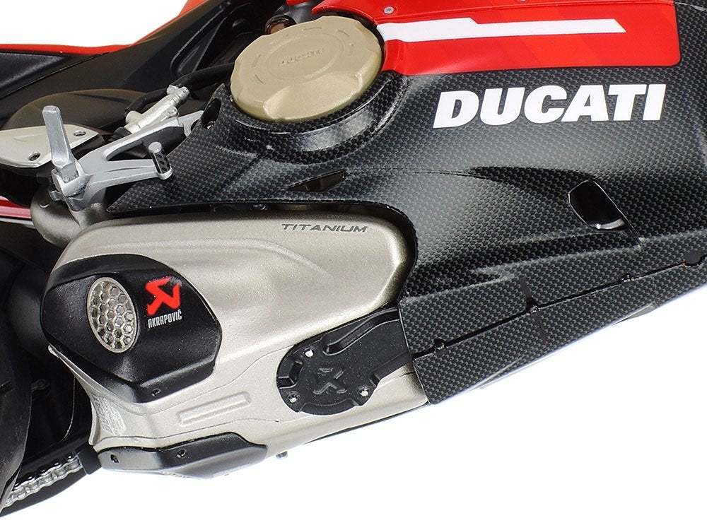 Tamiya 14140 Ducati Superleggera V4 1/12 – image 9