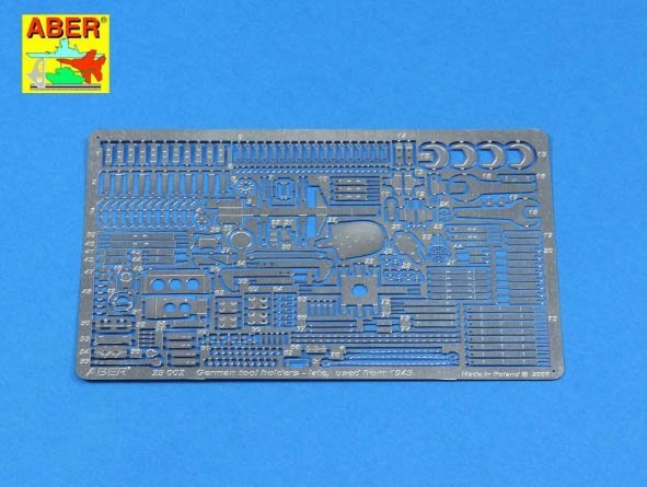 Aber 25002 German tool holders - late used from 1943 1/25 scale model 1/25