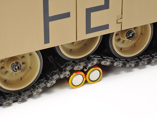 Tamiya 36212 US Main Battle Tank M1A2 Abrams (Display Model) 1/16 – immagine 4
