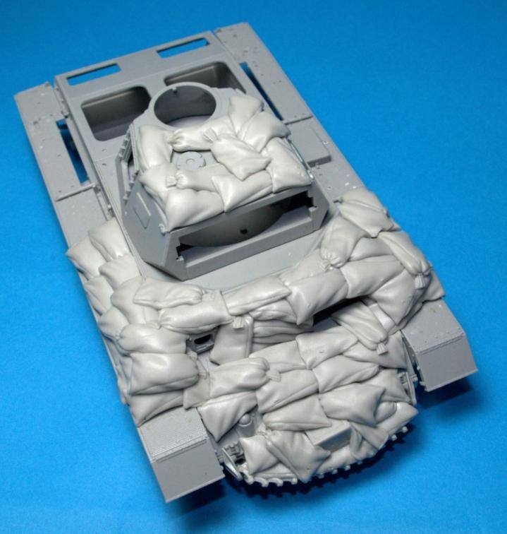 Panzer Art RE35-284 “Heavy” sand armor for PzIII (North Africa) 1/35 – image 2