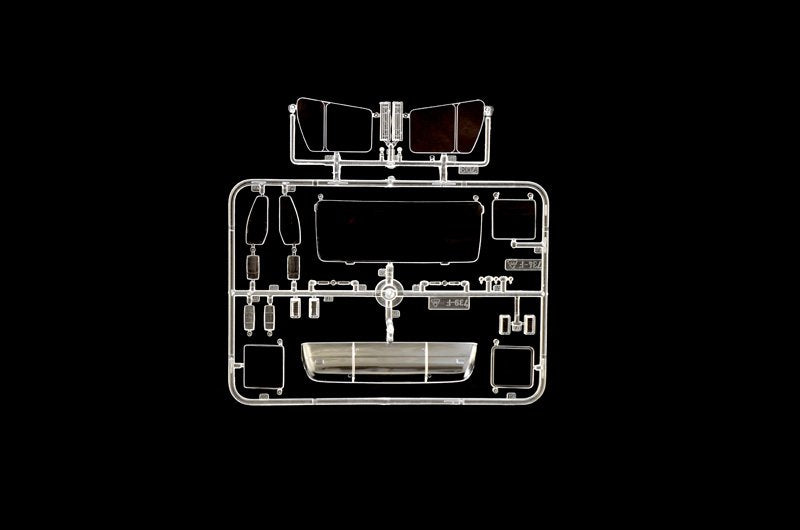 Italeri 3956 Mercedes Benz SK 1844 LS V8 1/24 – zdjęcie 6