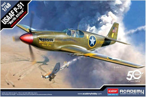Maquette Academy 12338 USAAF P-51 Afrique du Nord 1/48