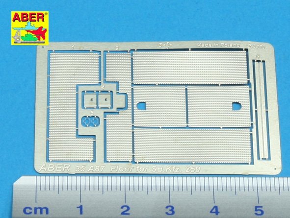 Aber 35A087 Floor for Sd.Kfz. 250 1/35 – obrázek 2