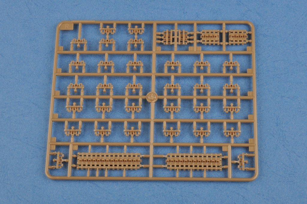 Hobby Boss 83805 German Pzkpfw.I Ausf.F (VK18.01) Late 1/35 – image 9