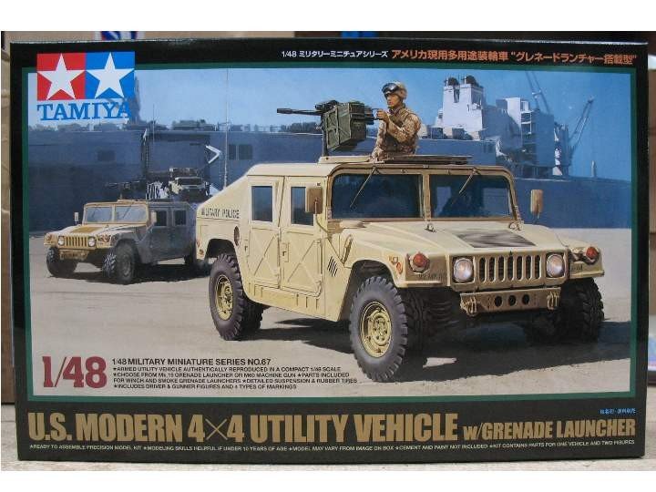 Tamiya 32567 Véhicule utilitaire 4x4 moderne américain avec lance-grenades (1/48) 