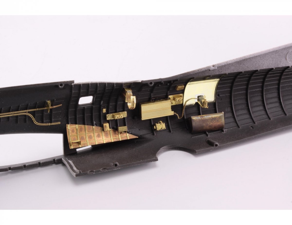 Eduard 73569 B-17G rear interior AIRFIX 1/72 – image 4