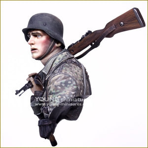 Young Miniatures YM1895 Young German Soldier WWII 1/10 – obrázek 2