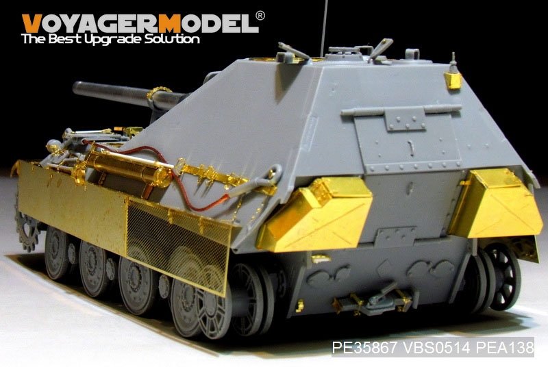 Voyager Model PE35867 WWII German Jagdpanther II tank destroyer basic gor AMUSING HOBBY 1/35 – Bild 3