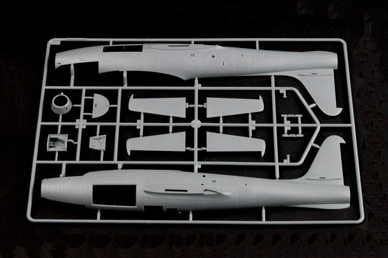 Hobby Boss 83207 F-84E Thunderjet 1/32 – Bild 4