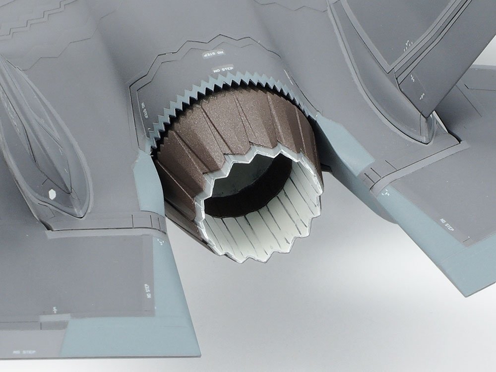 Tamiya 60792 Lockheed Martin F-35A Lightning II 1/72 – image 10