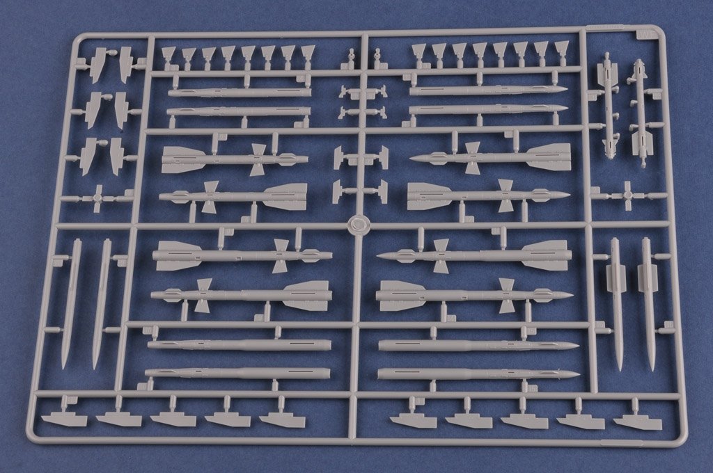 Hobby Boss 81713 Su-27UB Flanker C 1/48 – zdjęcie 7