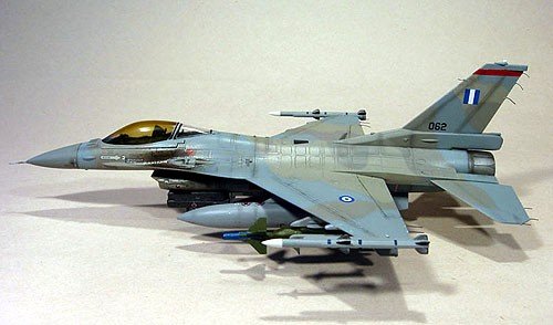 Hasegawa D18 F-16CJ Block 50 1/72 – obrázek 2
