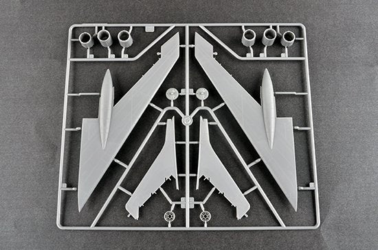 Trumpeter 01687 Tu-128M Fiddler 1/72 – Bild 7