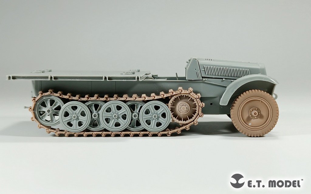 ET Model P35-124 WWII German Sd.kfz.250/Sd.kfz.10 Sagged Front Wheels for Dragon Kit 1/35 – image 7