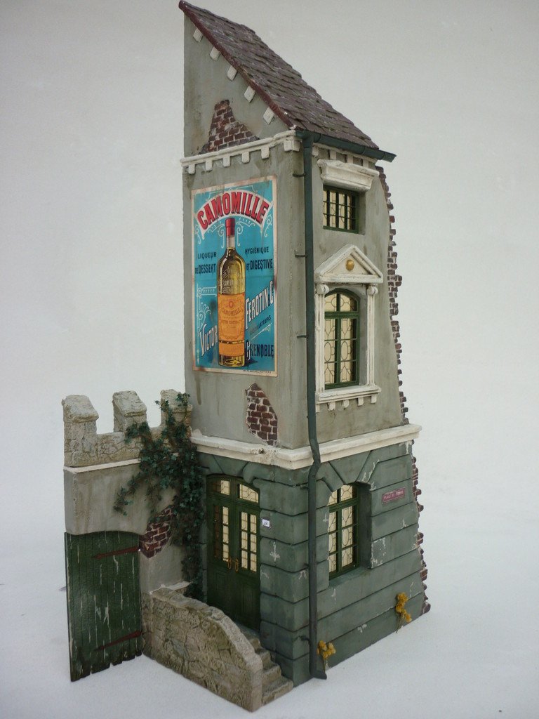 RT-Diorama 35228 Old Mansion 1/35 – image 4