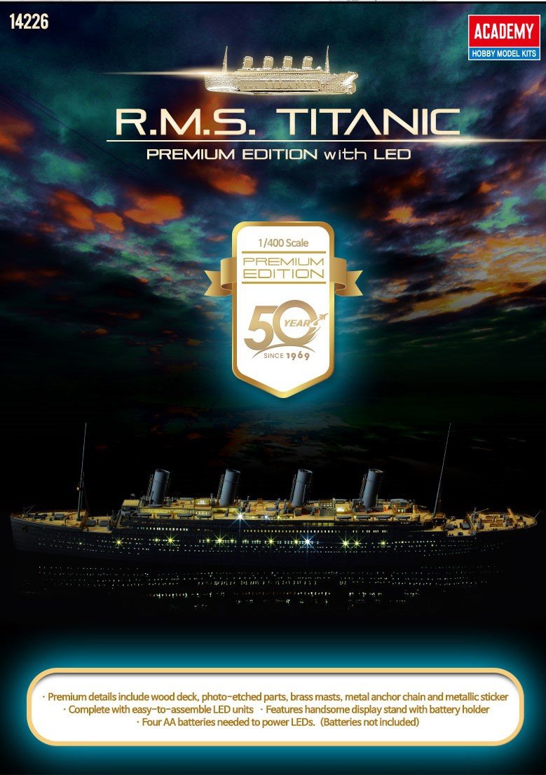 Academy 14226 RMS Titanic Premium Edition with LED Units 1/400
