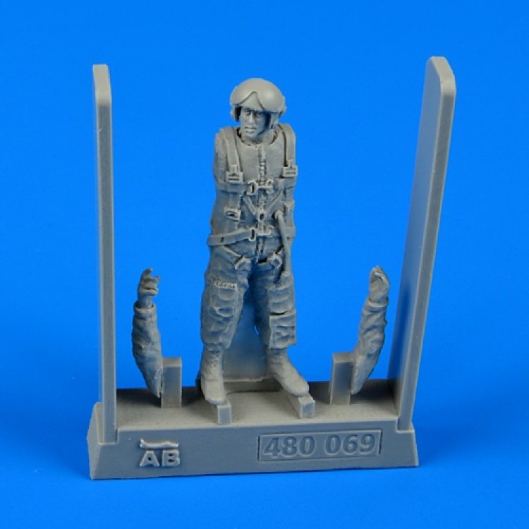 Aerobonus 480069 Soviet naval air force pilot (AV-MF) 1975 - 1983 1/48