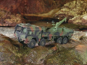 Revell 03172 LKW 10t. mil gl (8x8 Truck) 1/72 – obrázek 2