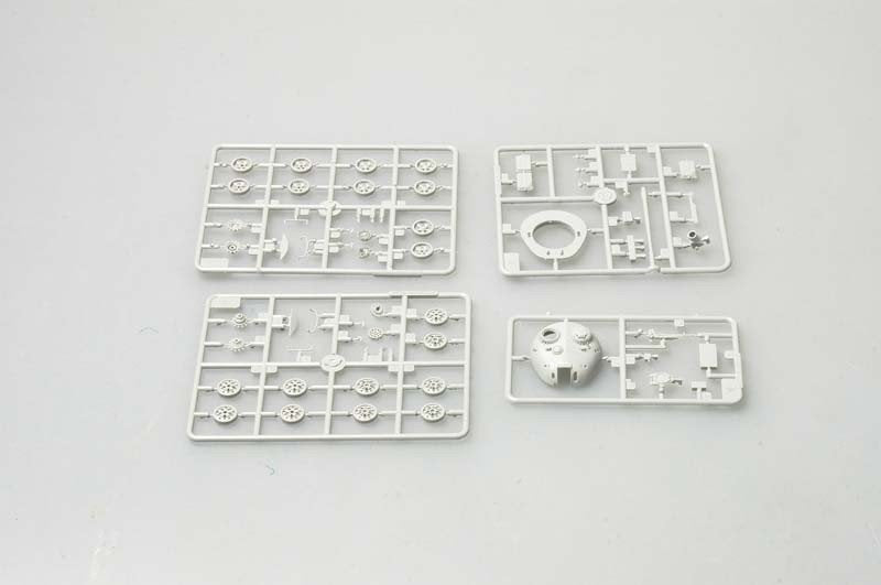 Trumpeter 07281 Russian T-54B Medium Tank 1/72 – image 4