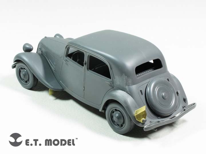 ET Model E35-229 WWII CITROEN Traction 11CV Staff Car (For TAMIYA 35301) (1/35) – image 3