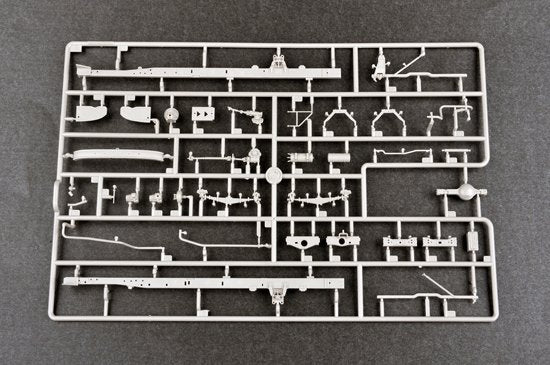 Trumpeter 01033 Russian Zil-131V towed PR-11 SA-2 Guideline 1/35 – image 8
