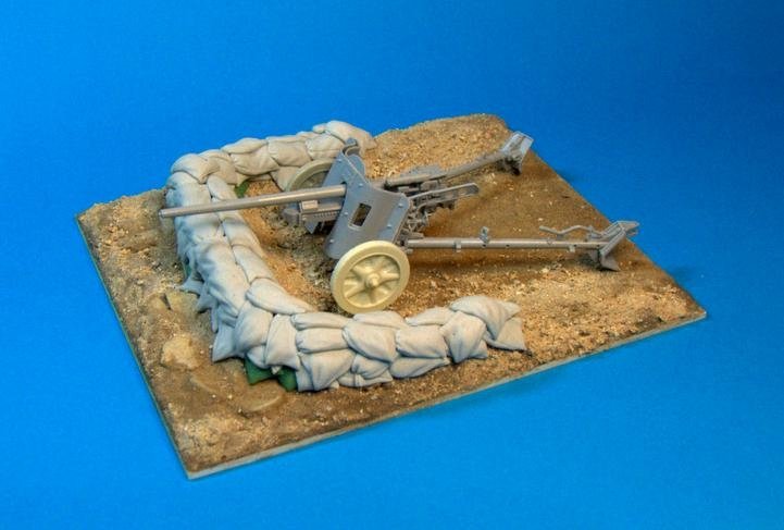 Panzer Art RE35-183 North Africa light anti-tank gun stand 1/35 – image 3