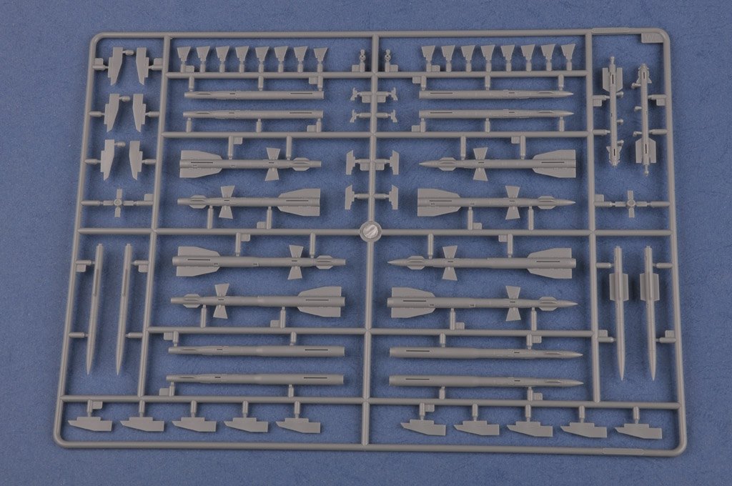 Hobby Boss 81711 Su-27 Flanker B 1/48 – image 11