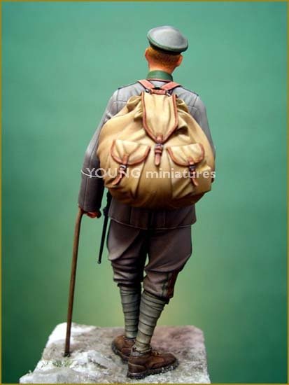 Young Miniatures YM7001-R Oberleutnant 3rd Light Infantry Regiment 1917 70mm – imagen 4