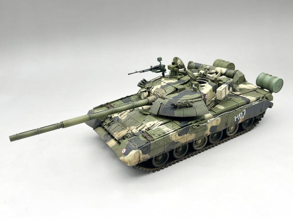 Amusing Hobby 35A060 Russian Main Battle Tank T-80U - Full interior kit 1/35 – image 3