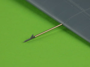 Master AM-48-169 F4F-3 Wildcat LATE - Browning .50 MGs with round radiator holes and two versions of the 1/48 pitot tube – Bild 11