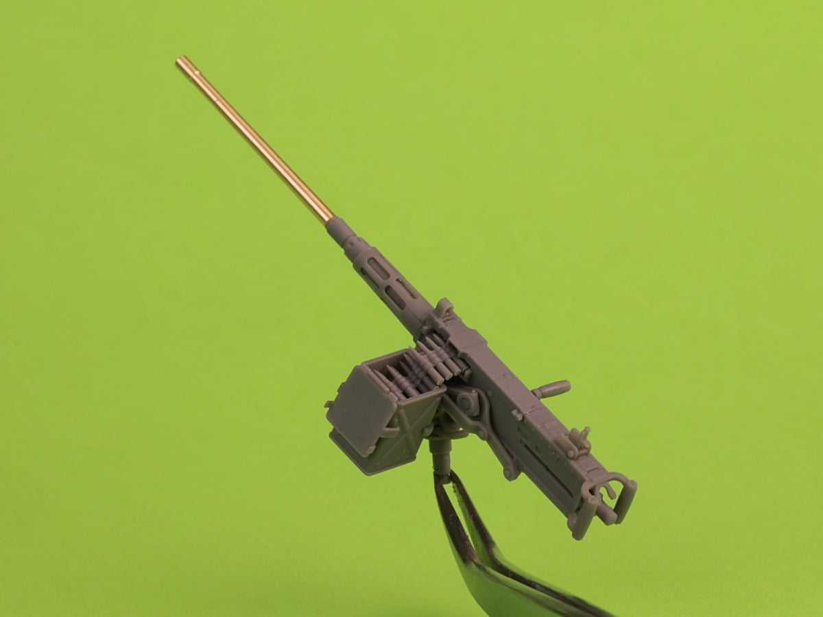 Master GM-35-069 Browning M2HB .50 cal (12.7mm) - machine gun with tank mount - early WWII period (D69820 cradle with D68375 small ammo box) 1/35 – obrázek 8