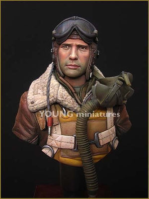 Young Miniatures YM1815 B-17 Waist Gunner ETO, 1944 1/10 – image 2