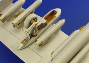 Eduard 72440 A-10 armament 1/72 ITALERI, REVELL – Bild 2