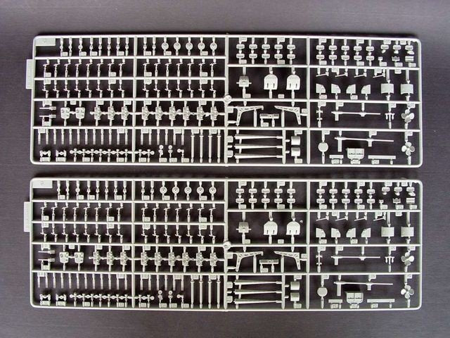 Trumpeter 05604 U.S. Aircraft Carrier CV-13 Franklin 1944 1/350 – zdjęcie 7