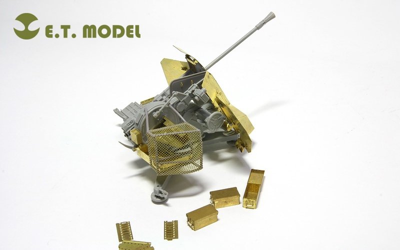 ET Model E35-026 WWII German 3.7cm FLAK 43 Anti-Aircraft Gun (For TRUMPETER 02311) (1/35) – obrázek 4
