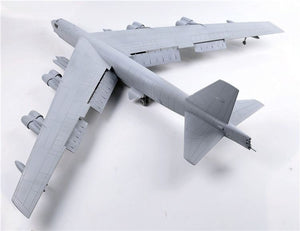 Modelcollect UA72200 B-52H US Stratofortress Strategic Bomber 1/72 – obrázek 7