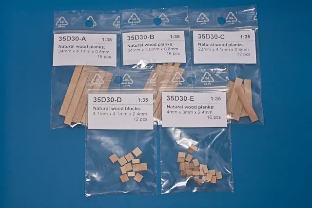 RB Model 35D30 4 x natural wood pallets self assembly kit 1/35 – Bild 4