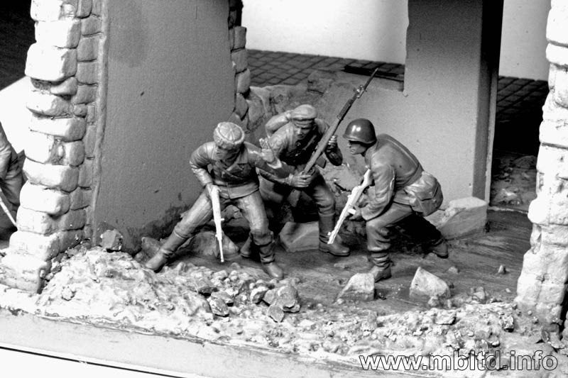 Master Box 3571 Who is that? German mountain troops and Soviet Marines (Spring 1943) 6 figures set 1/35 – Bild 3