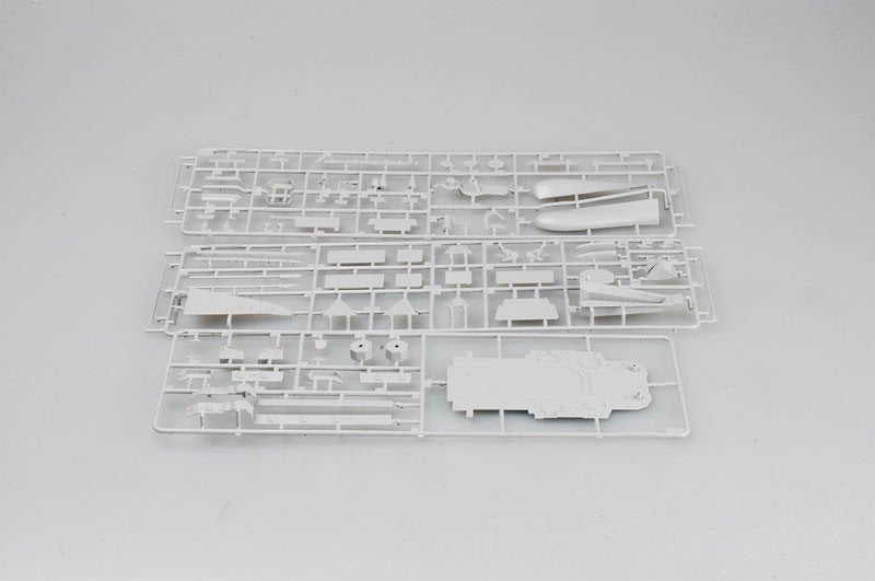 Trumpeter 04520 Russian Cruiser Admiral Ushakov (ex-Kirov) 1/350 – obrázek 7