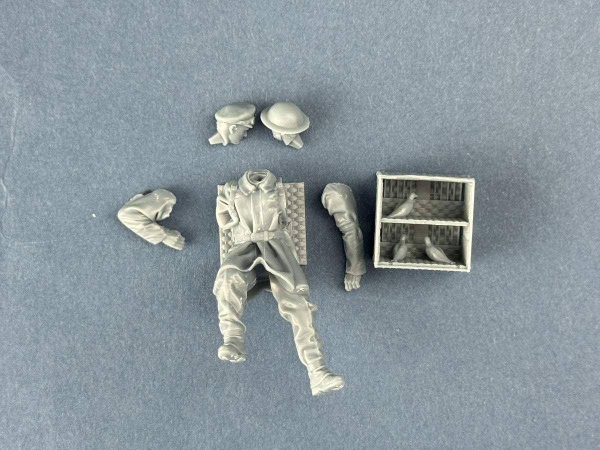 Copper State Models F35-060 British Dispatch Rider with a basket of pigeons (Motorcycle not included) 1/35 – image 3