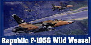 Trumpeter 02202 Republic F-105G Wild Weasel 1/32