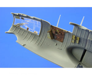 Eduard 73382 B-17G front interior 1/72 REVELL – image 7