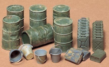 Tamiya 35026 Jerry Can Set 1/35 – image 2