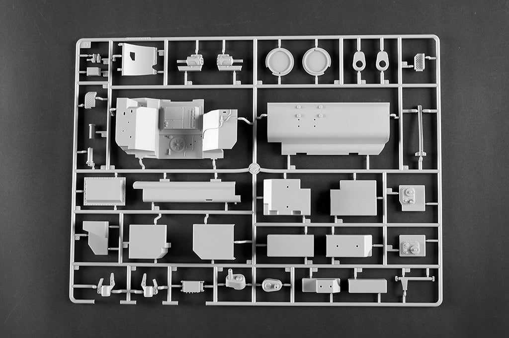 Trumpeter 00966 German Leopard 2 A6 MBT 1/16