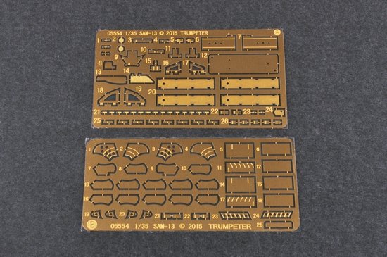 Trumpeter 05554 9K35 Strela-10 SA-13 Gopher Surface-to-Air Missile System 1/35 – Bild 11