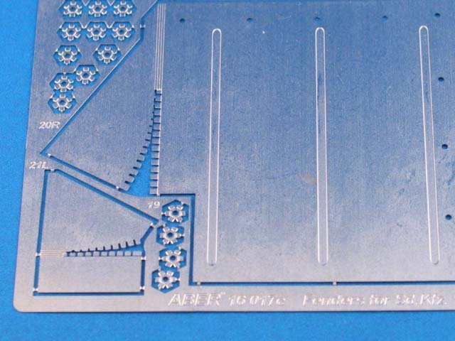 Aber 16017 Panther G- Vol.2- Fenders 1/16 – obrázek 2